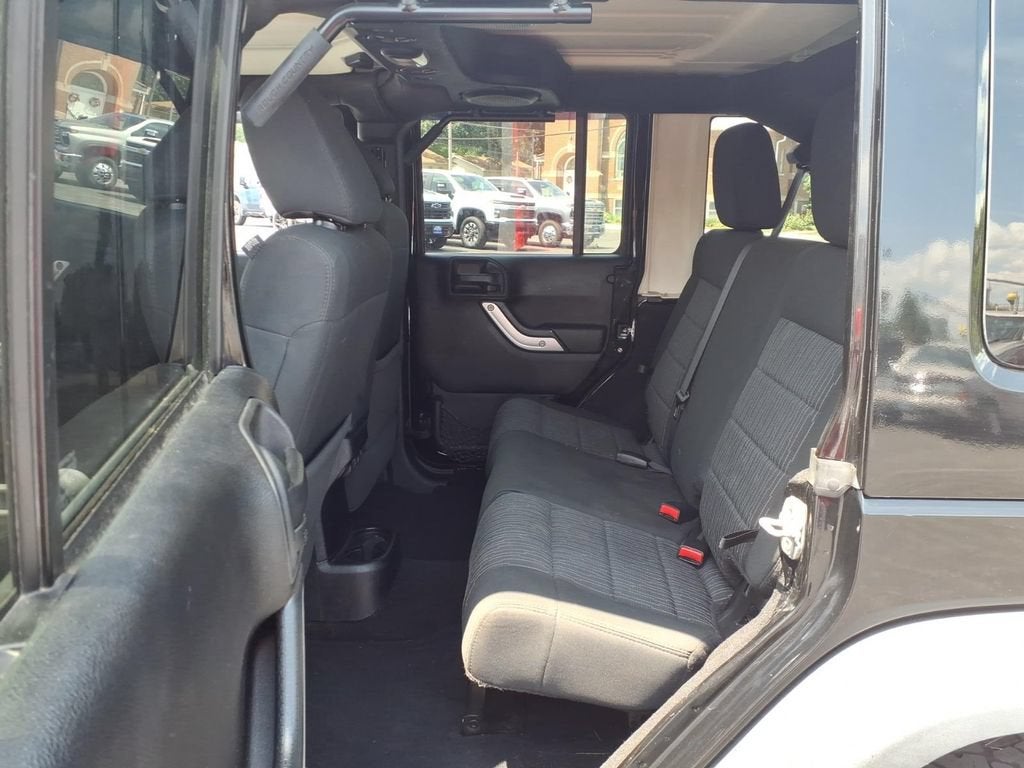 2012 Jeep Wrangler Unlimited Sahara