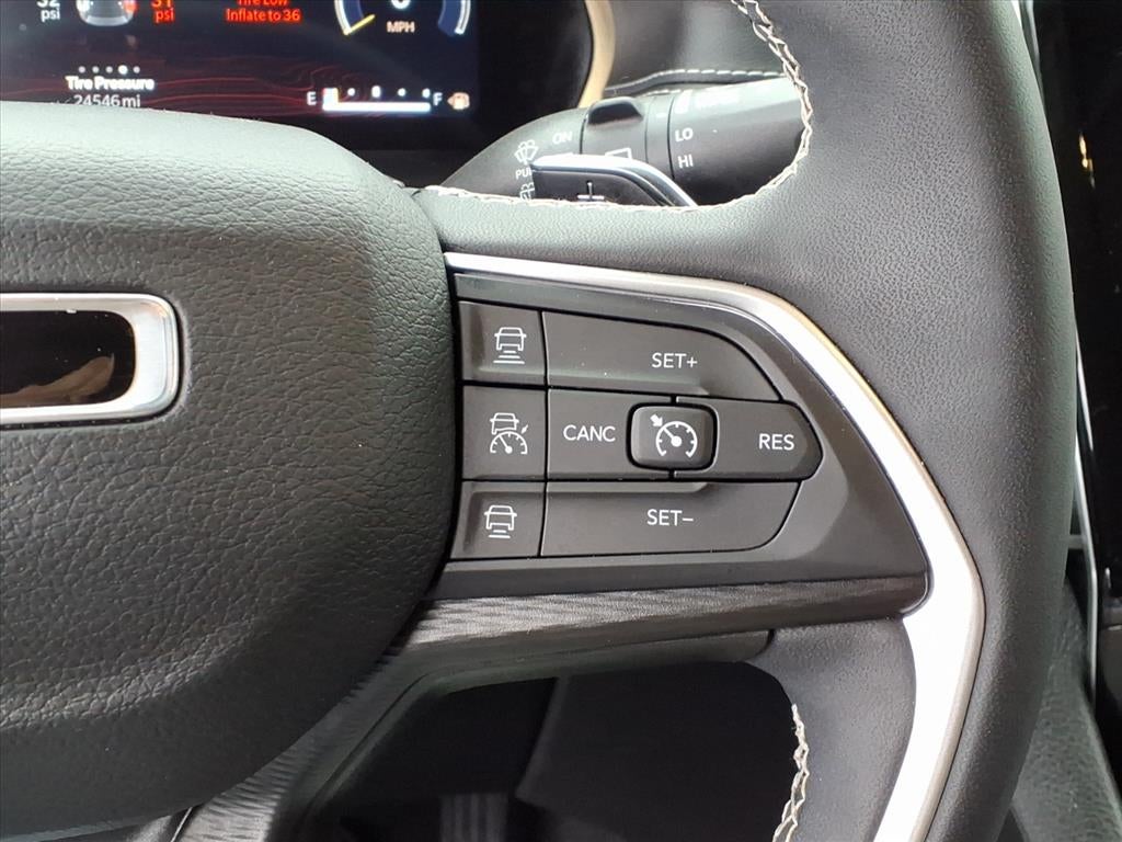 2023 Jeep Grand Cherokee Laredo