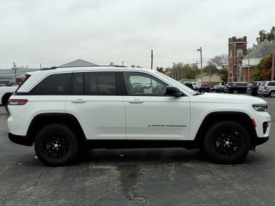 2023 Jeep Grand Cherokee Laredo