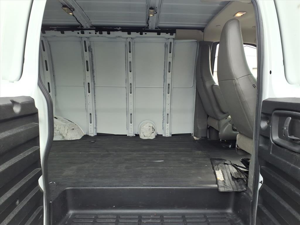 2017 Chevrolet Express Cargo 2500 Base