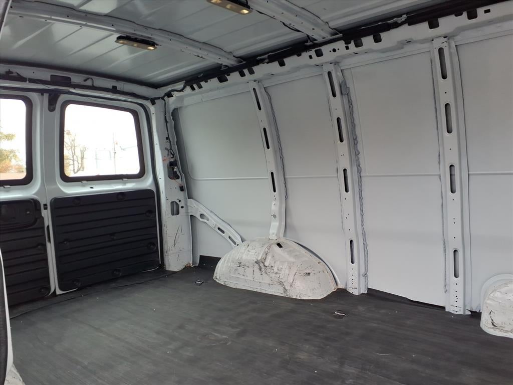2017 Chevrolet Express Cargo 2500 Base