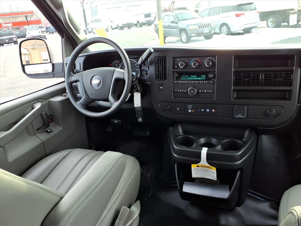 2025 Chevrolet Express Cargo 2500 WT