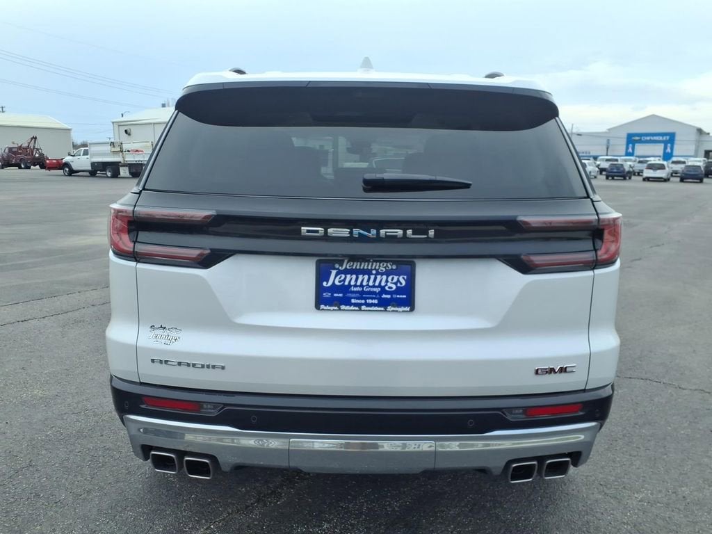 2025 GMC Acadia Denali