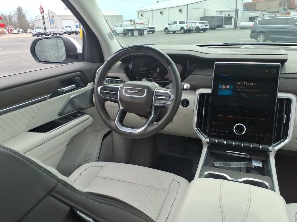 2025 GMC Acadia Denali