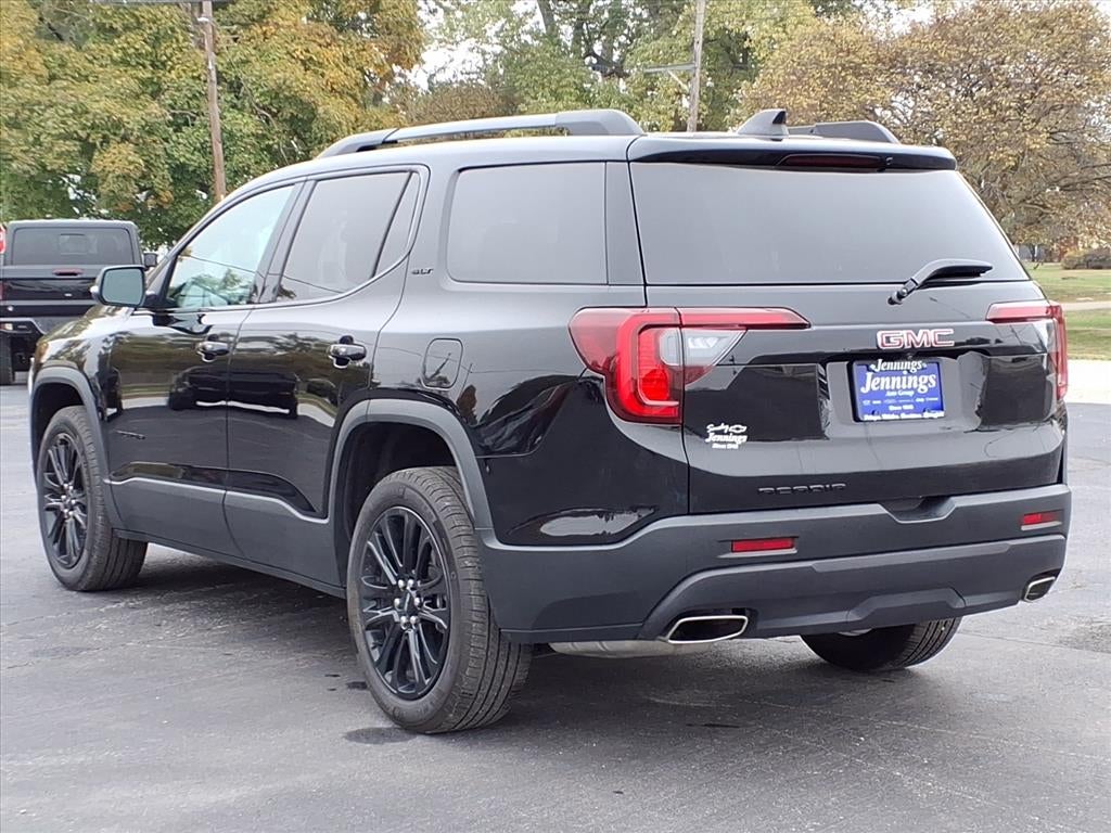2023 GMC Acadia SLT