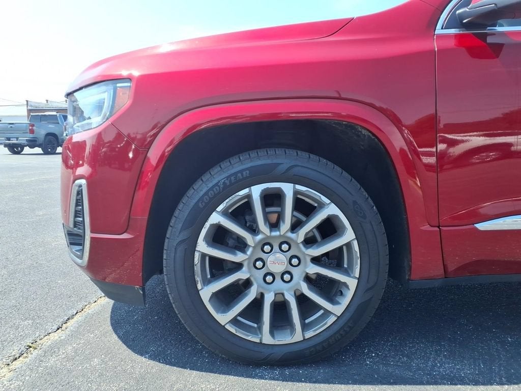 2023 GMC Acadia Denali