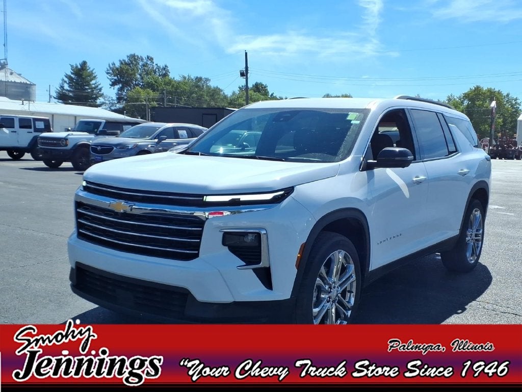 2025 Chevrolet Traverse LT