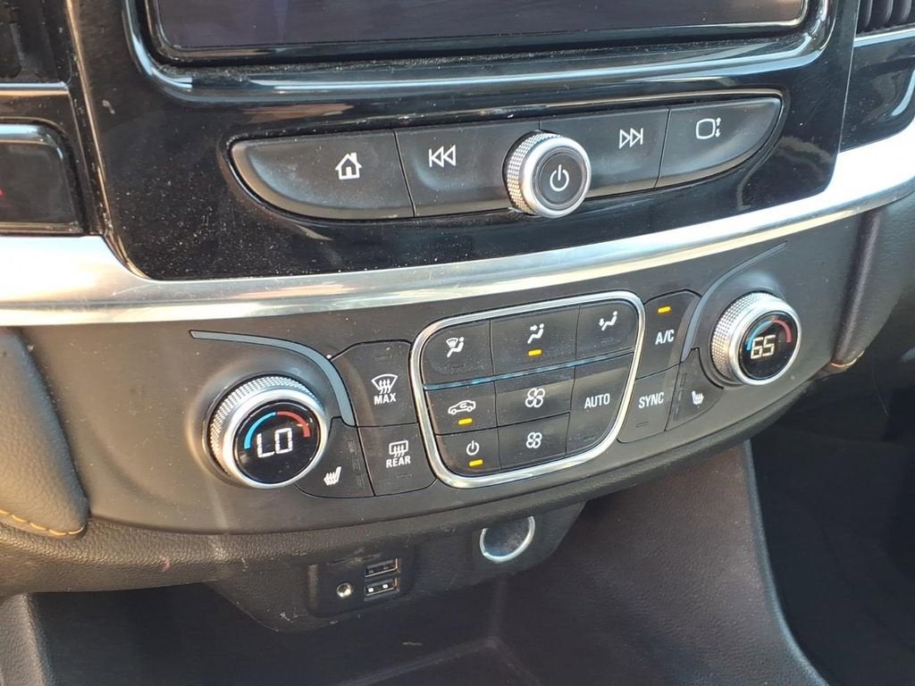2020 Chevrolet Traverse LT Leather