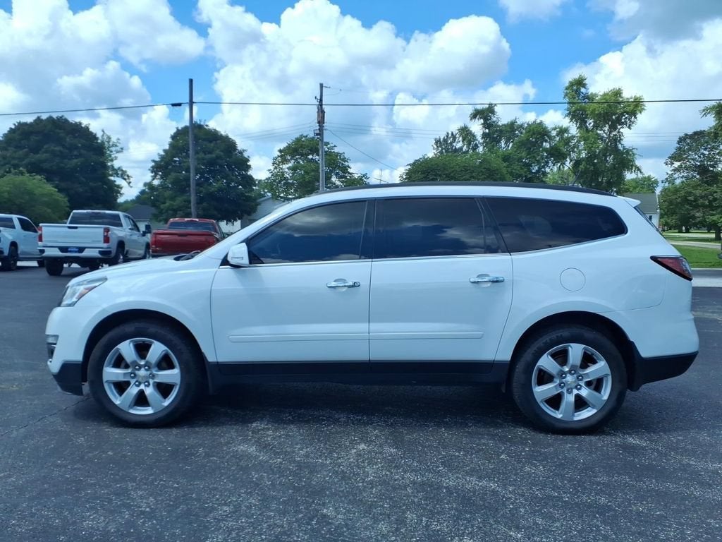 Used 2017 Chevrolet Traverse 1LT with VIN 1GNKRGKD2HJ309716 for sale in Palmyra, IL