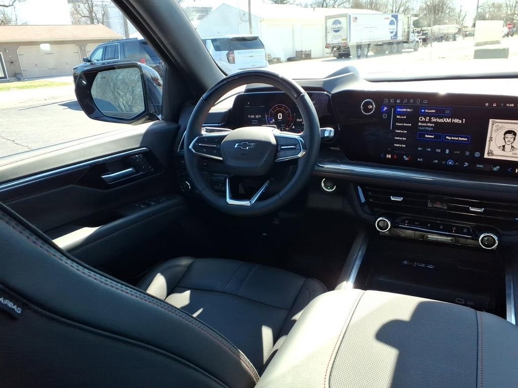 2025 Chevrolet Suburban RST