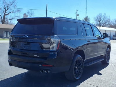 2025 Chevrolet Suburban RST
