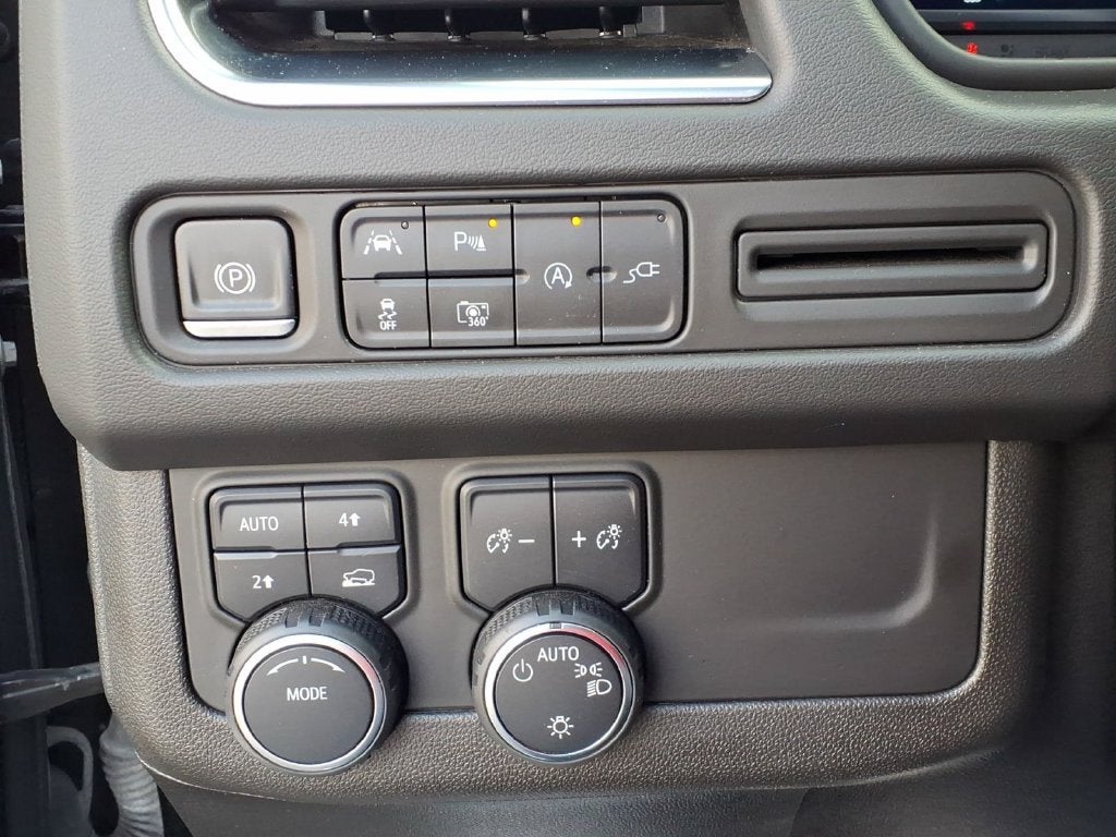 2022 Chevrolet Suburban RST