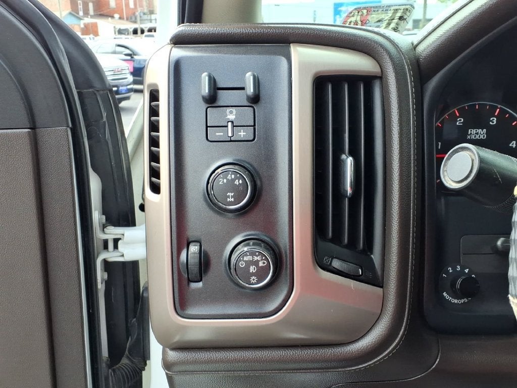 2015 GMC Sierra 3500 HD Denali