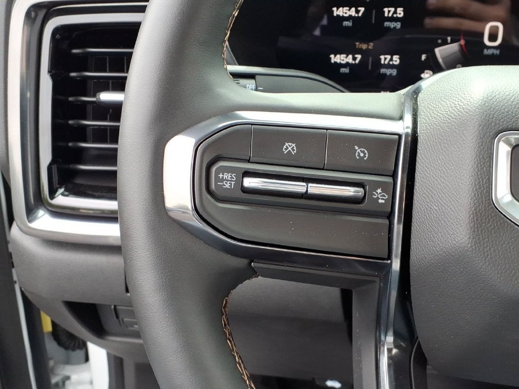 2025 GMC Canyon AT4