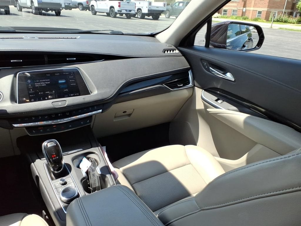 2020 Cadillac XT4 AWD Premium Luxury