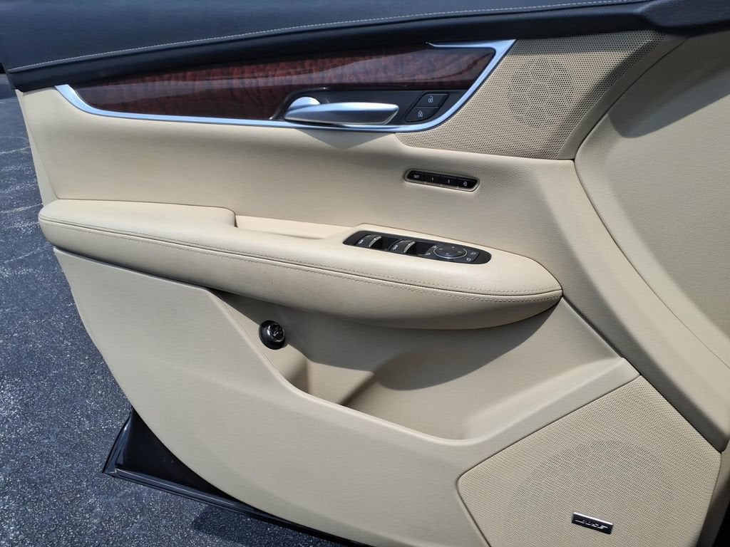 2019 Cadillac XT5 Luxury FWD