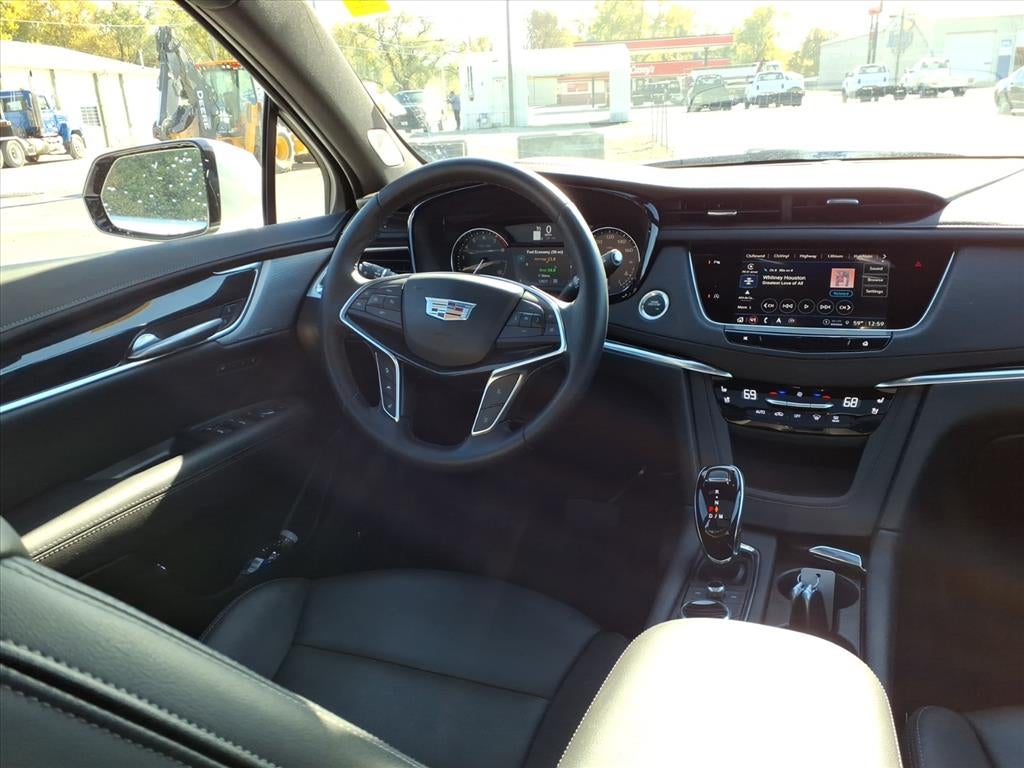 2025 Cadillac XT5 Premium Luxury