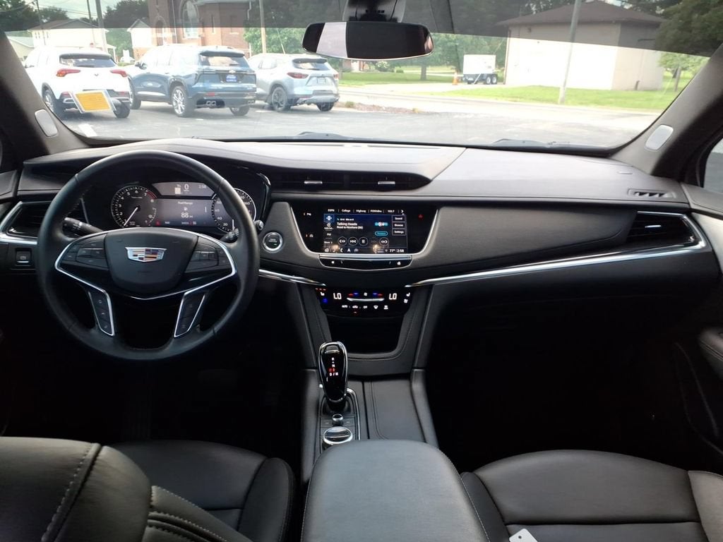 2025 Cadillac XT5 Premium Luxury