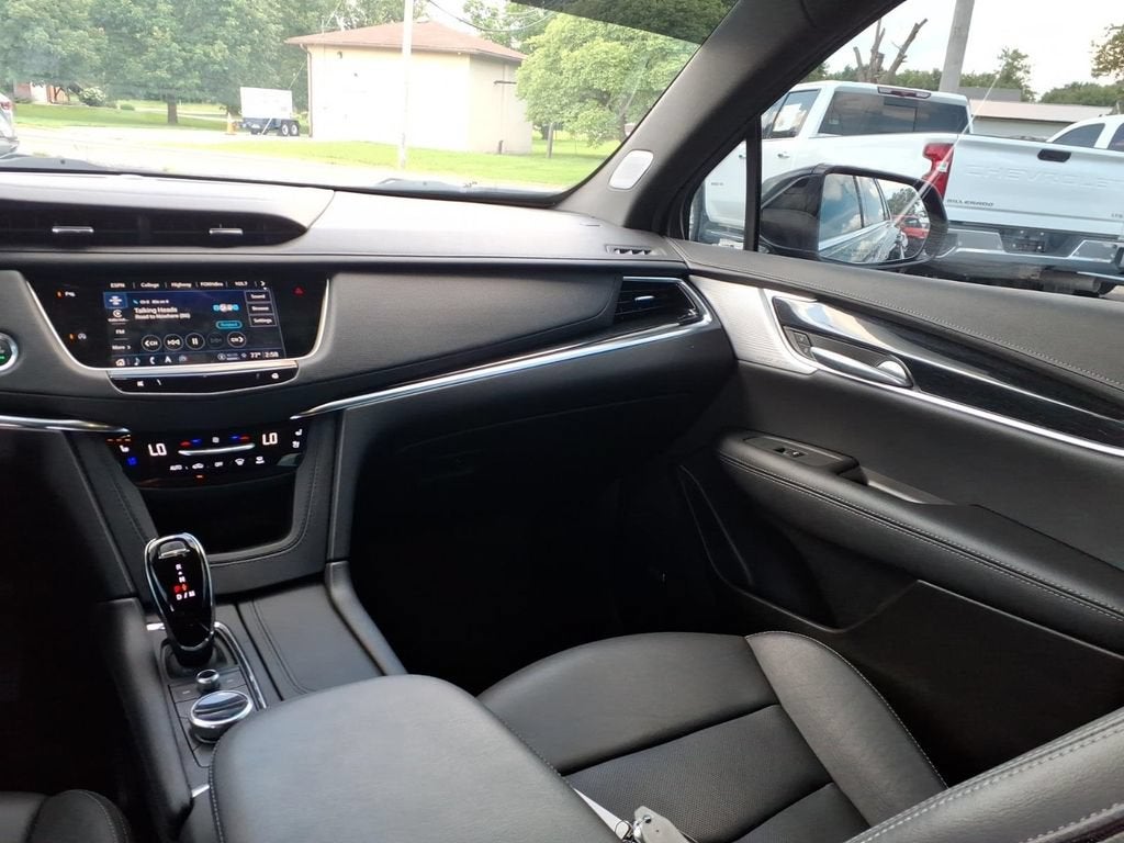 2025 Cadillac XT5 Premium Luxury
