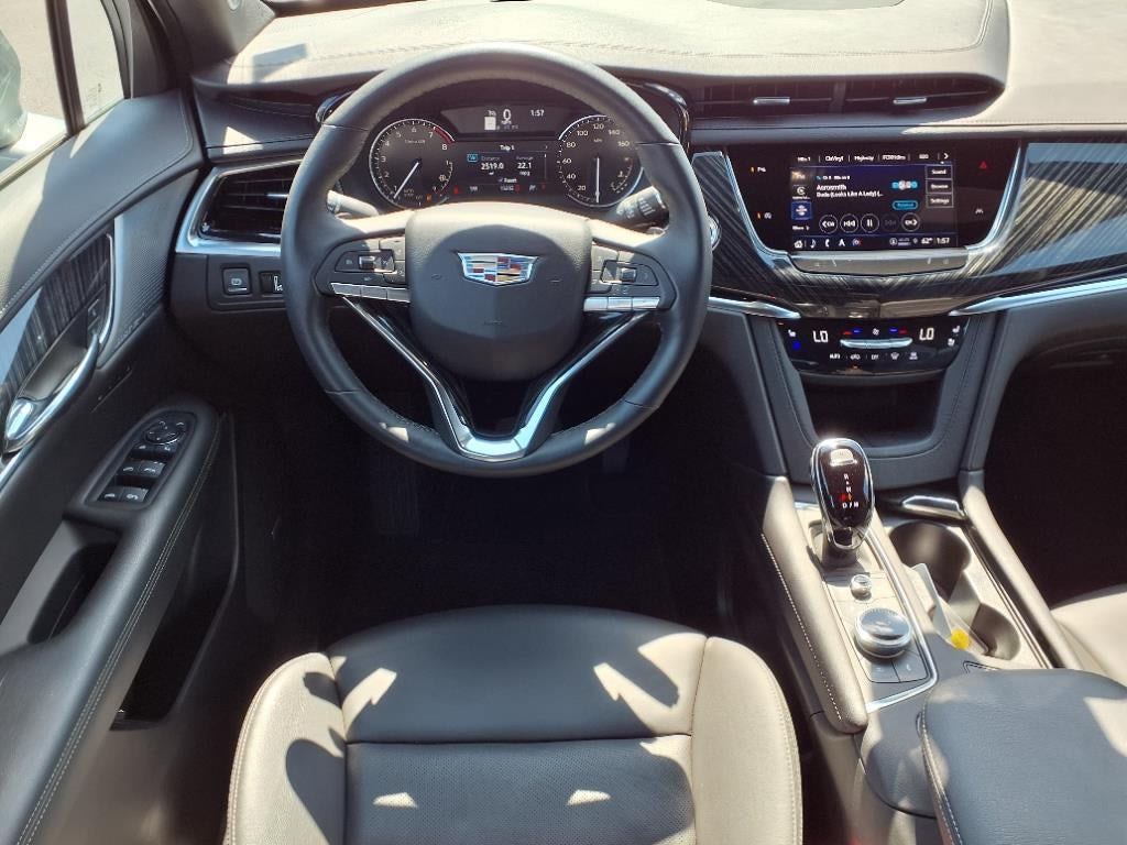 2025 Cadillac XT6 Premium Luxury