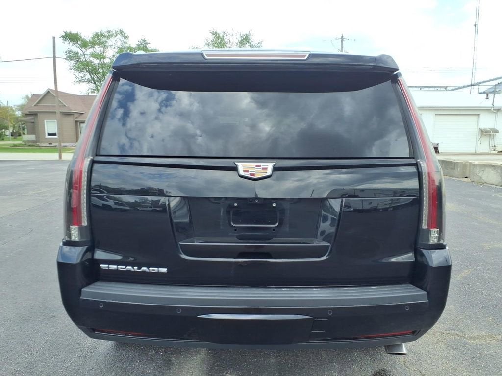 2019 Cadillac Escalade Luxury