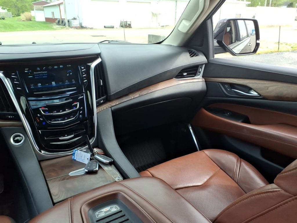 2019 Cadillac Escalade Luxury