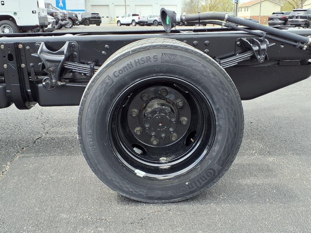 2024 Chevrolet Silverado 5500 HD LT