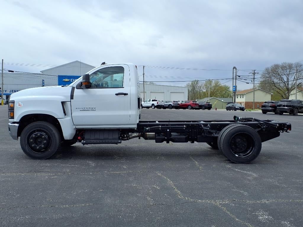 2024 Chevrolet Silverado 5500 HD LT