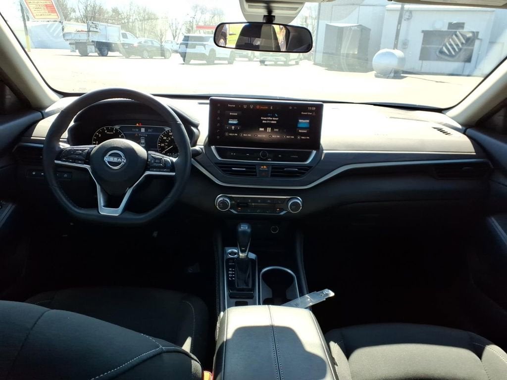 2024 Nissan Altima 2.5 SV