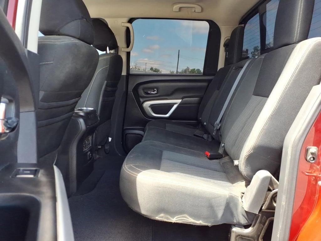 2018 Nissan Titan SV