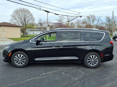 2020 Chrysler Pacifica Touring L Plus