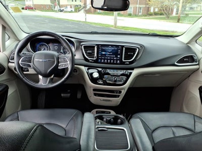 2020 Chrysler Pacifica Touring L Plus
