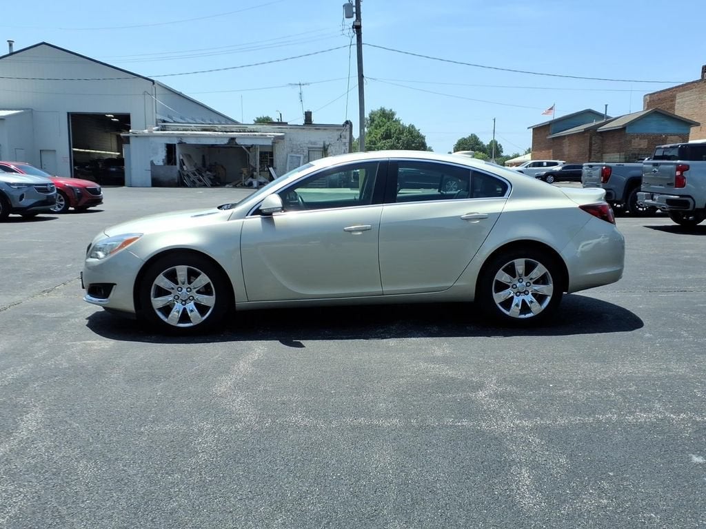 Used 2016 Buick Regal Base with VIN 2G4GK5EX1G9109879 for sale in Palmyra, IL
