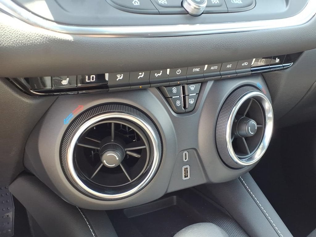2025 Chevrolet Blazer 2LT - Photo 10