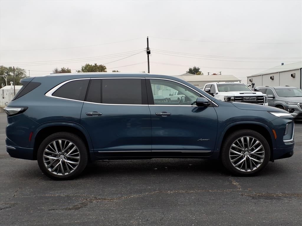 2025 Buick Enclave Avenir
