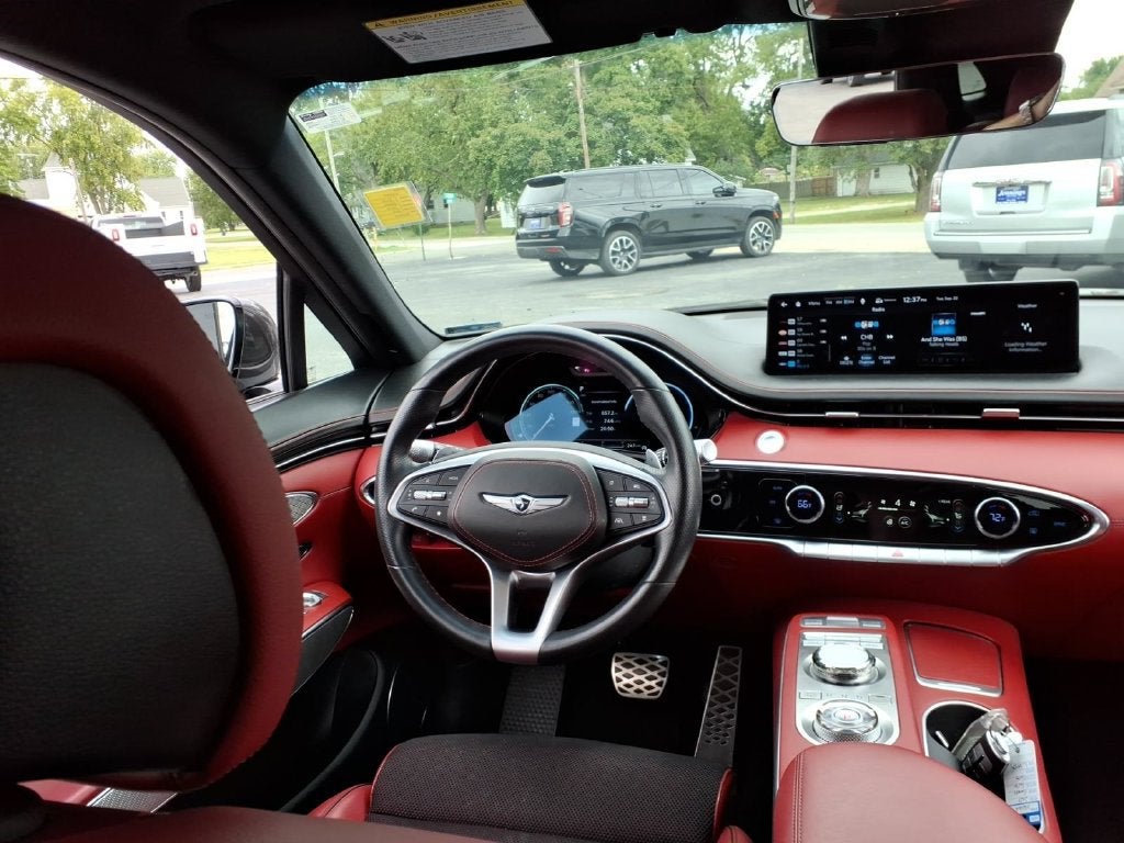 2023 Genesis GV70 2.5T