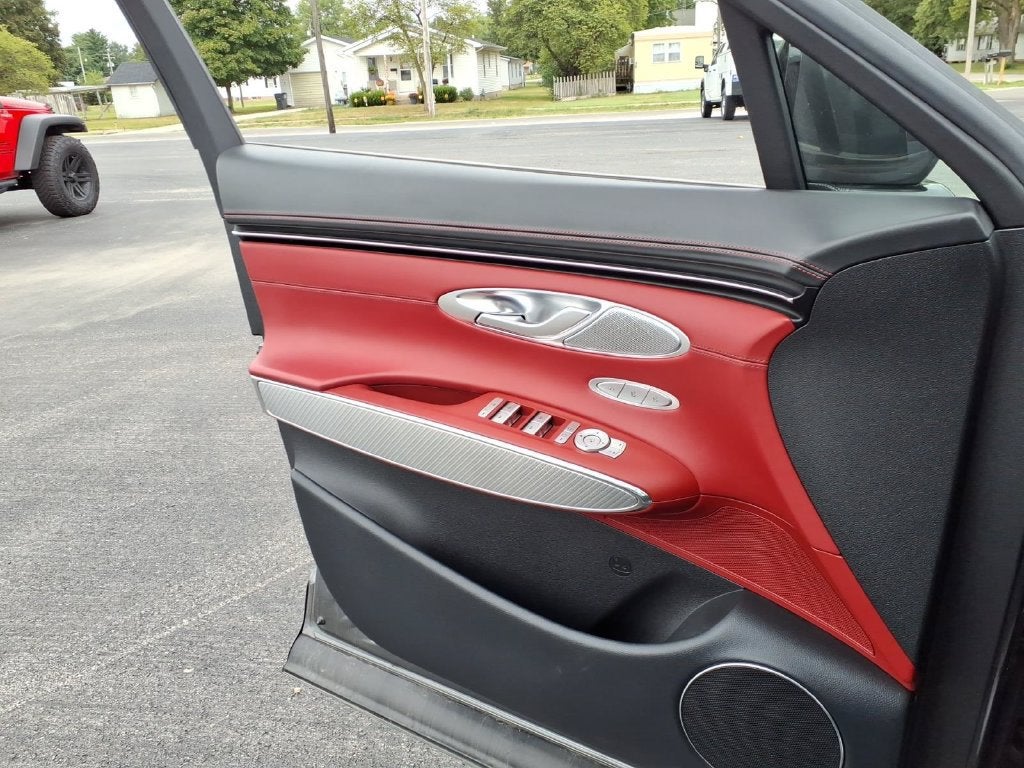 2023 Genesis GV70 2.5T