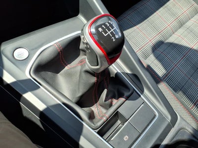 2022 Volkswagen Golf GTI S